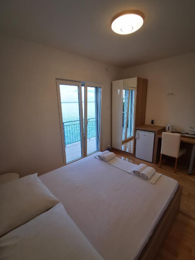 Apartments And Rooms Kod Mate Tribanj-Kruscica Buitenkant foto