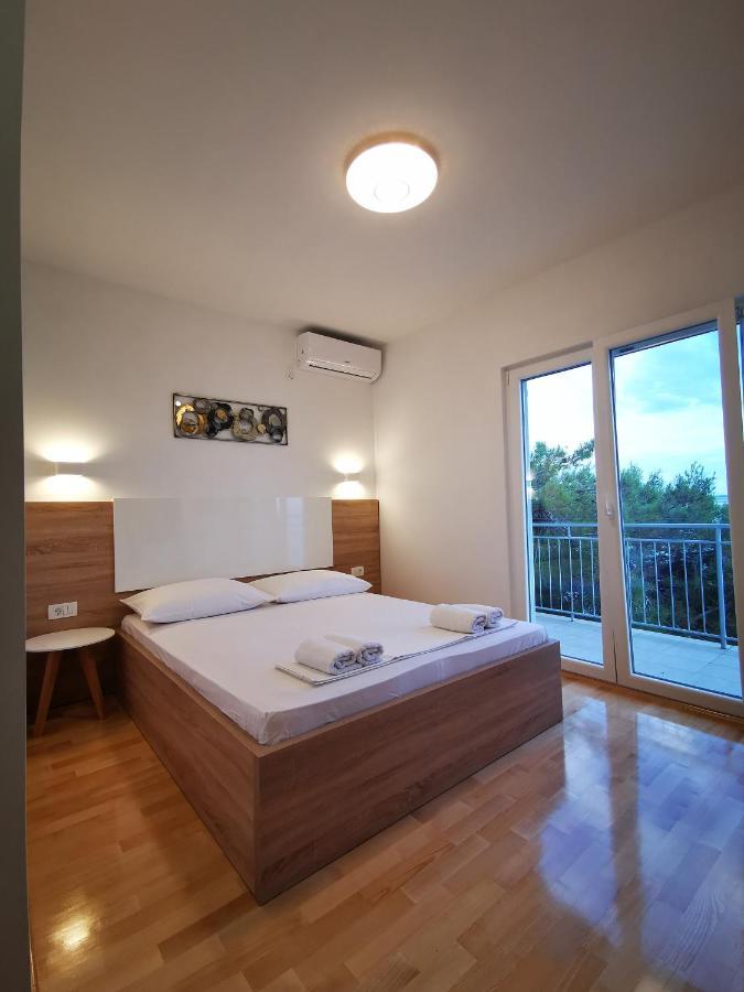 Apartments And Rooms Kod Mate Tribanj-Kruscica Buitenkant foto